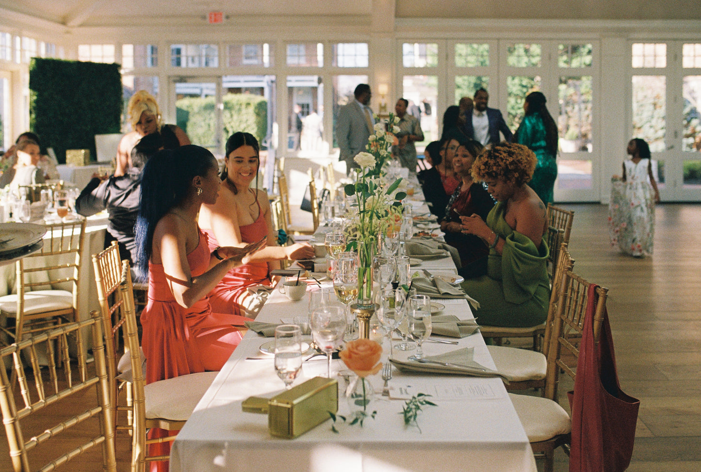 Kings Table Arrangement (20 in.)