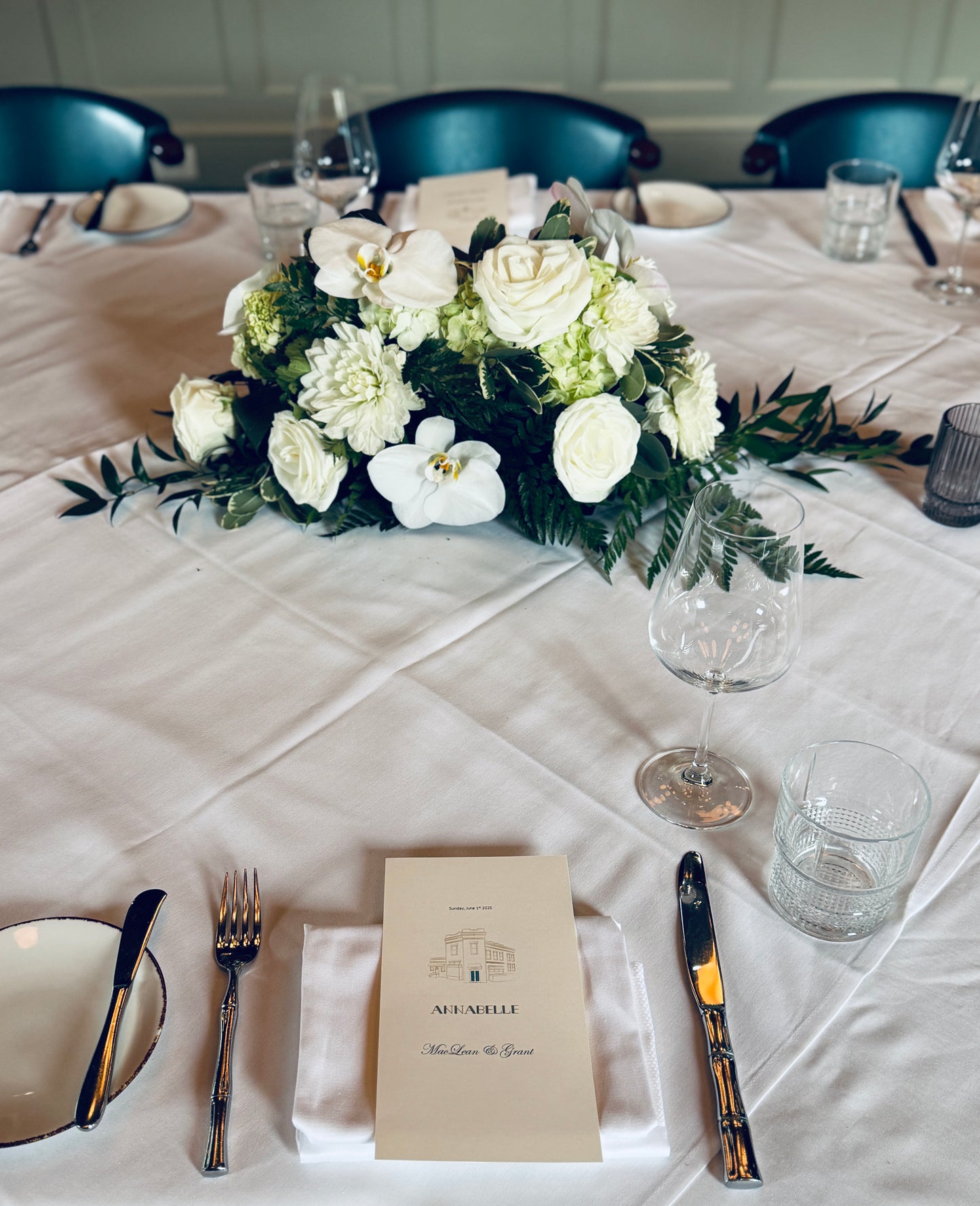 Banquet and King's Low to Table Arrangement